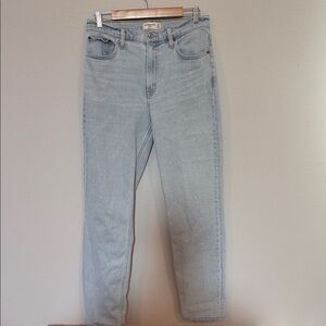 Abercrombie & Fitch Light Wash Mom Jeans